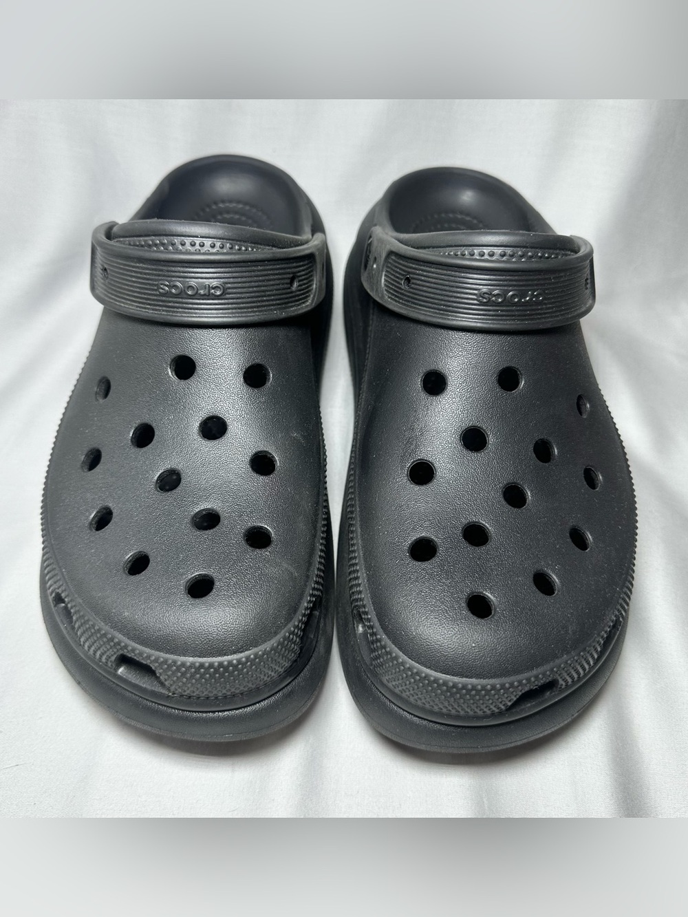 Crocs Crush Clogs women’s size 10